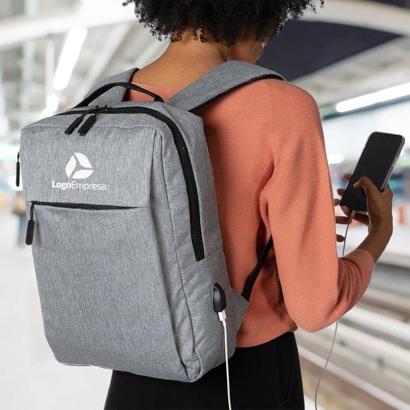 Mochila de Nylon USB 20L